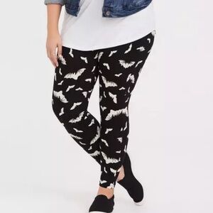 Torrid 2X Fleece Lined Halloween Bat Full Length Leggings EUC